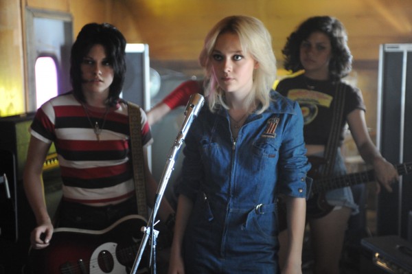 the-runaways-movie-image-8-600x399