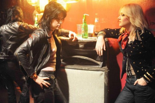 the_runaways_04-535x355
